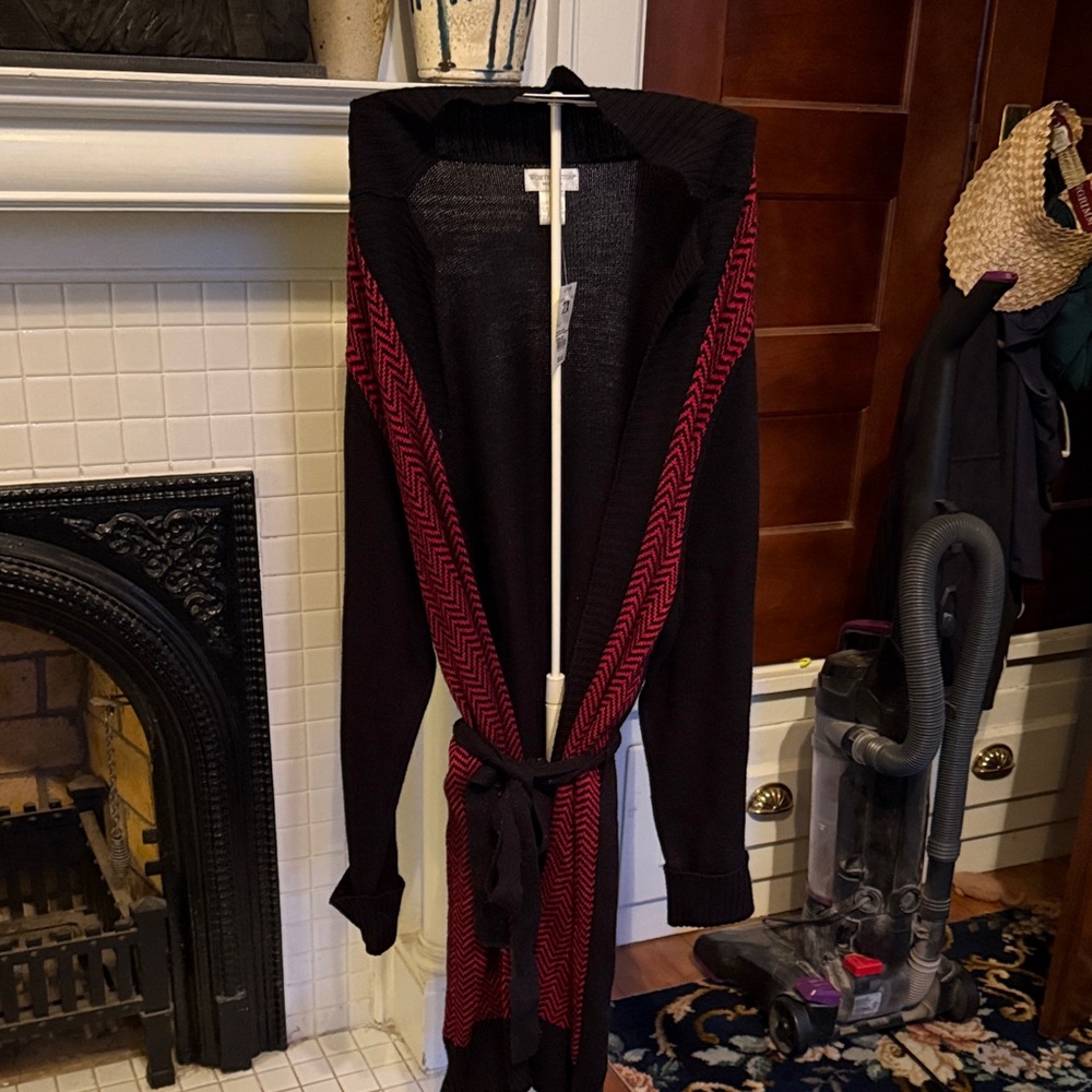 Worthington Womanβ Black and Red Knit Long Cardigan-NWT. Retail 50